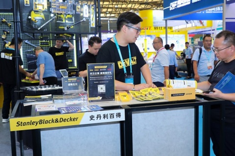 成都国际石油石化技术装备展览会展会现场图片