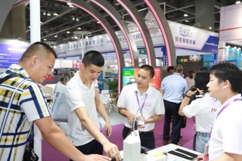 广州国际鞋机鞋材皮革工业展展会现场图片