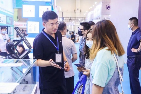 中国(青岛)国际医疗器械暨康复健康展览会展会现场图片