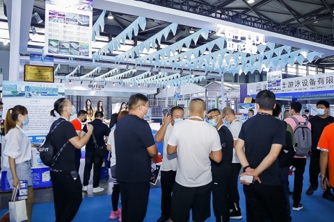 中国(广州)桨板运动及皮划艇展览会展会现场图片