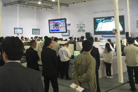 韩国首尔汽车电子工业技术展览会展会现场图片