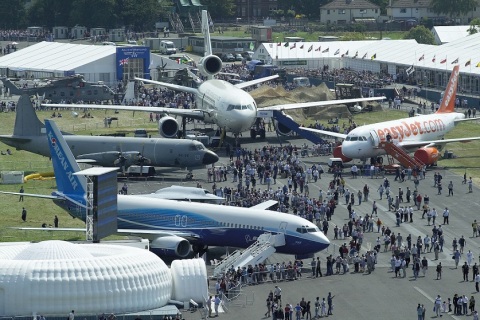 英国范堡罗航空航天展览会展会现场图片