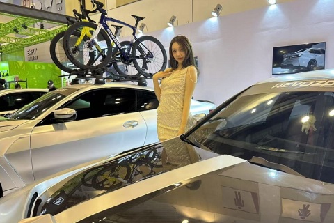 苏州改装车展展会现场图片
