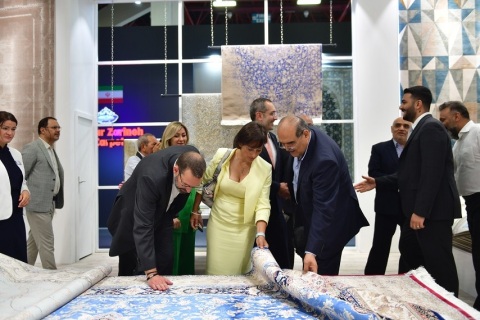 中东迪拜地面铺装、地板展览会展会现场图片