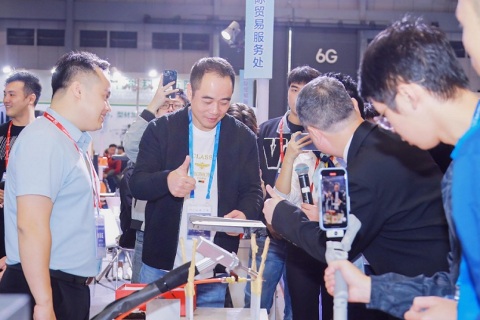 广州世界工业装备及材料供应链博览会展会现场图片