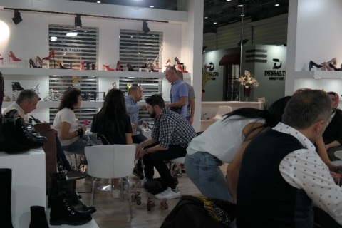 土耳其伊斯坦布尔鞋及箱包展秋季展会现场图片