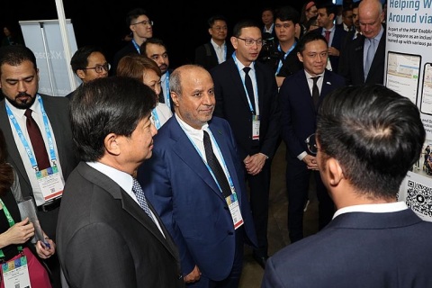 新加坡测绘展览会展会现场图片